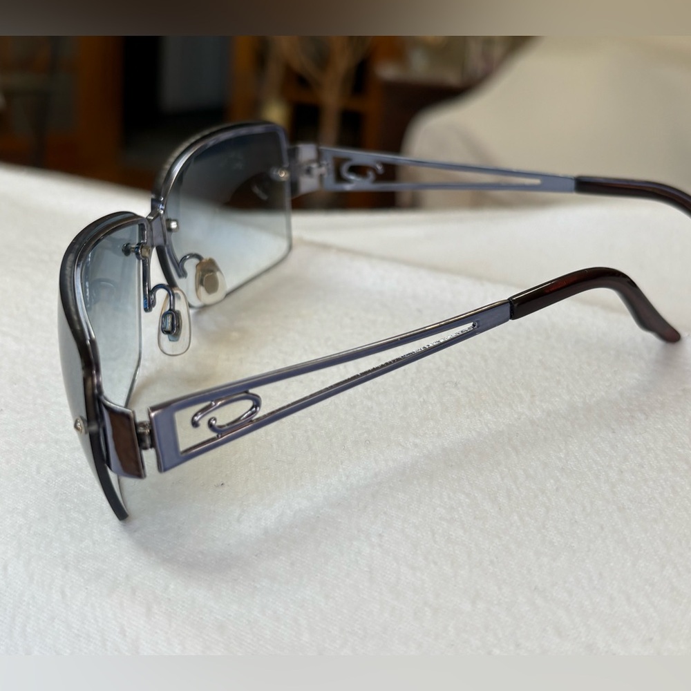 Stylish Blue-Grey Rectangle Frame Sunglasses - image 3